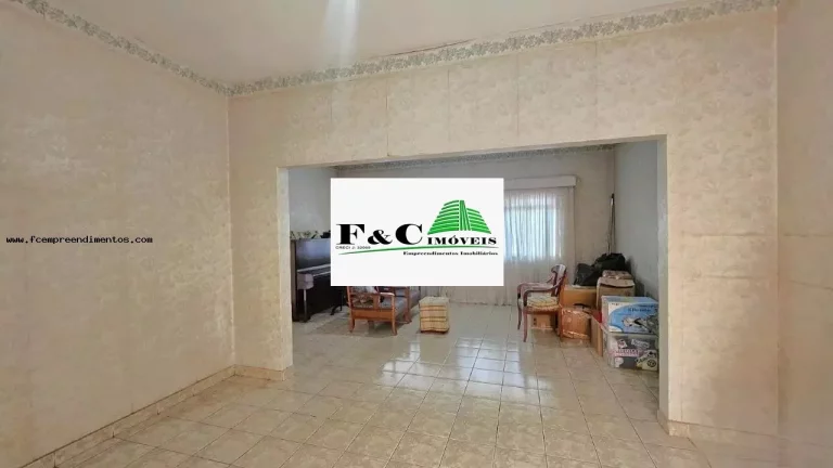 Imagem Casa para Locação em Limeira, Centro, 3 dormitórios, 2 banheiros, 3 vagas
