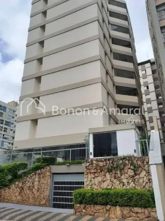 Imagem Espaçoso apartamento totalmente renovado, oferecendo 117m² de conforto e elegância. Com 3 quartos...