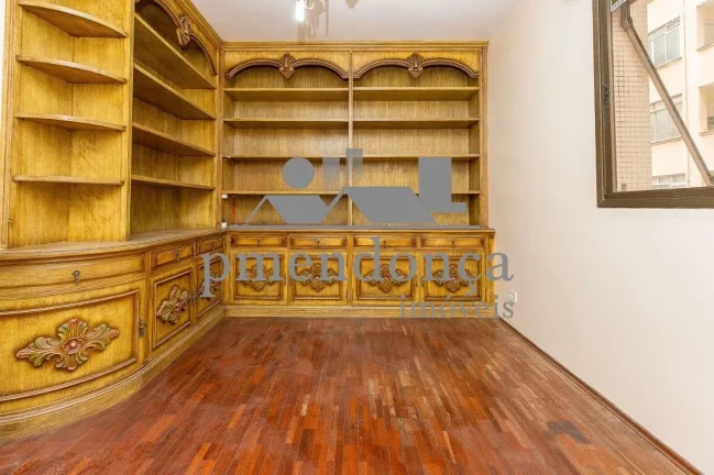 Imagem Apartamento em Higienópolis com 240m², 04 suítes e 04 vagas.