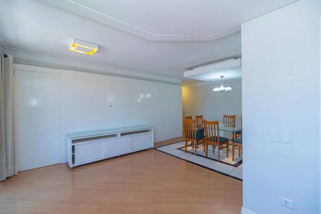 Imagem Apartamento de 3 quartos no bairro Cidade Industrial