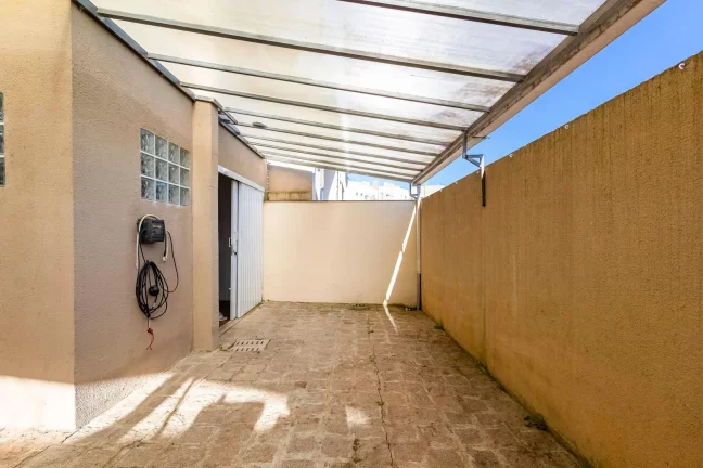 Imagem SOBRADO COM QUINTAL 3 QUARTOS E 3 VAGAS