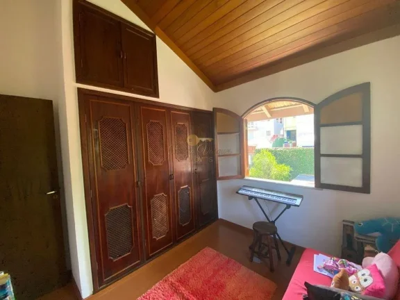 Imagem Casa para Venda em Teresópolis / RJ no bairro Golfe