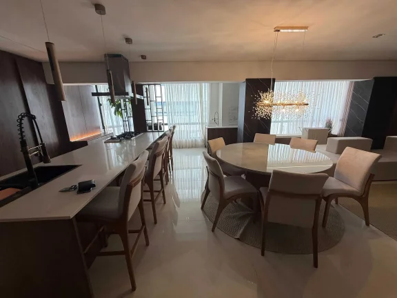 Imagem Apartamento último andar com 3 dormitórios sendo 2 suítes e 2 vagas de garagem - Balneário Camboriú/SC