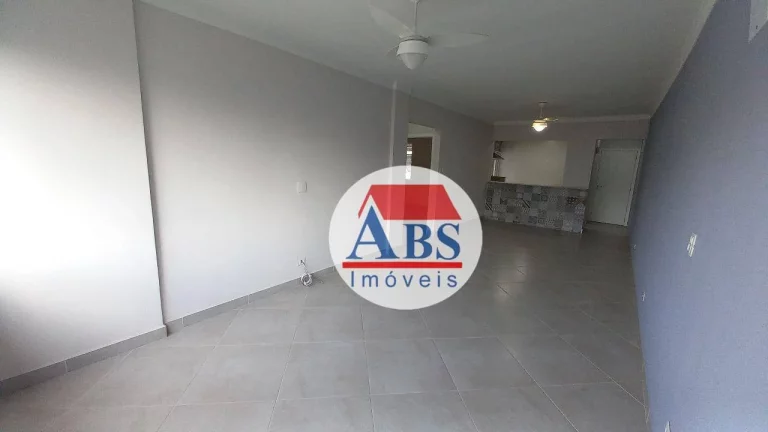 Imagem Amplo apartamento na Aparecida em santos reformado a poucos metros do mar