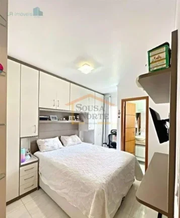 Imagem Casa em condomínio fechado, 2 dormitórios, sendo os 2 suítes, sala 2 ambientes, cozinha planejada...