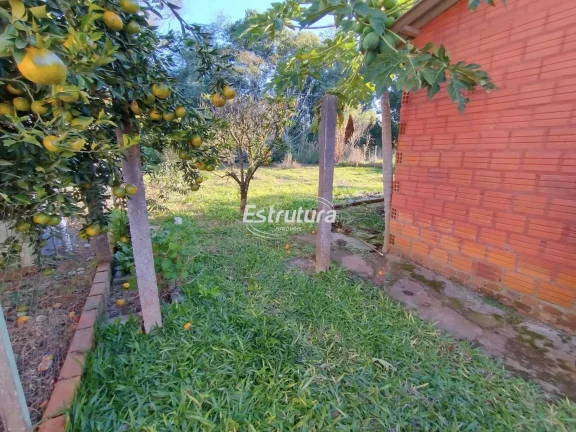 Imagem Casa na Boca do Monte, lugar tranquilo, próximo a natureza com 2 dormitórios