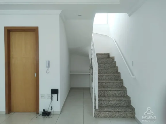 Imagem Cobertura com 3 quartos à venda em Sabará