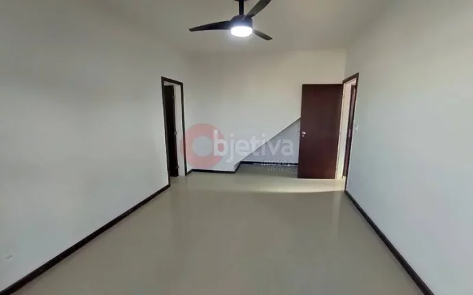 Imagem Cobertura com 3 dormitórios para locação fixa no Centro de Cabo Frio/RJ