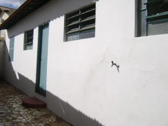 Imagem Nova America - 4 casas simples totalizando 236,28 m² em uma área de 484 m² Abrigo para 4 carros A...