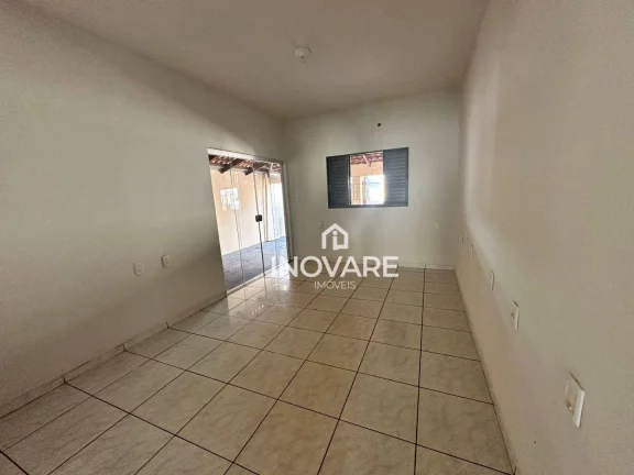 Imagem Casa com 2 dormitórios à venda, 120 m² por R$ 300.000,00 - Primavera - Araporã/MG