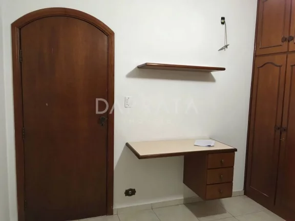 Imagem Sobrado no centro de Barueri, 3 quartos, 1 suíte, 4 vagas