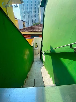 Imagem Excelente Sobrado com 4 quartos, 3 banheiros e 2 vagas cobertas