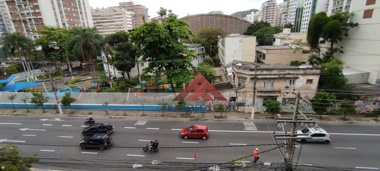 Imagem Apartamento com 3 dormitórios à venda, 120 m² por R$ 380.000,00 - Icaraí - Niterói/RJ
