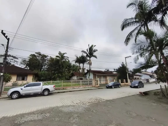 Imagem Terreno com 1.464 m² no bairro Vila Nova em Joinville
