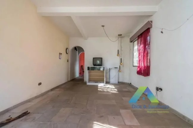 Imagem Casa com 4 Quartos e 2 banheiros à Venda, 235 m² por R$ 800.000,00