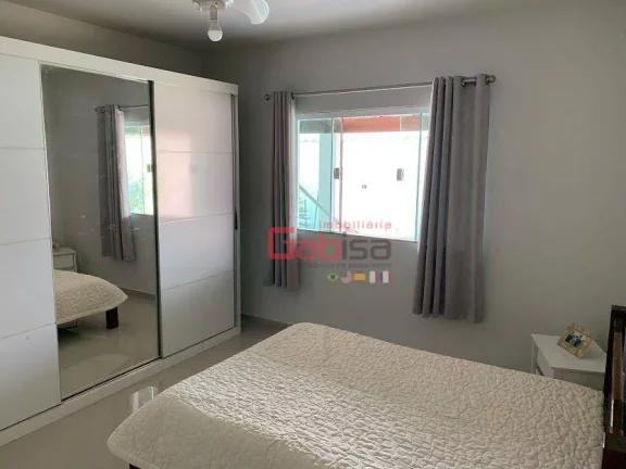 Imagem Casa com 2 dormitórios à venda, 136 m² por R$ 500.000,00 - Guriri - Cabo Frio/RJ