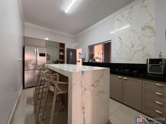 Imagem Casa Térrea à Venda no Afonso Queiroz em Patos de Minas – 3 Quartos e Churrasqueira