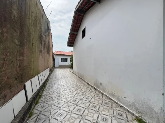 Imagem Casa para Venda em Itanhaém, Gaivota (Praia), 3 dormitórios, 2 banheiros, 4 vagas