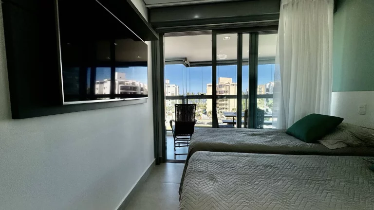 Imagem Apartamento com 2 dormitórios à venda, 87 m por R$ 3.200.000,00 Riviera