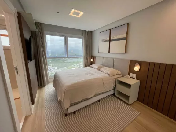 Imagem Apartamento alto padrão frente mar com 4 suítes e 3 vagas de garagem - Av. Atlântica/SC