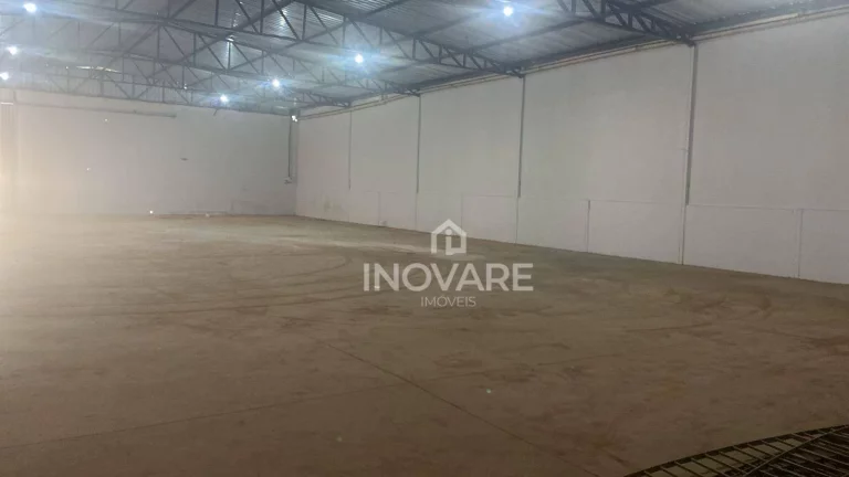 Imagem Galpão para alugar, 527 m² por R$ 5.000,00/mês - Afonso Pena - Itumbiara/GO