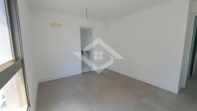 Imagem Raridade Golf Olímpico- 4 quartos -187m²- Andar baixo