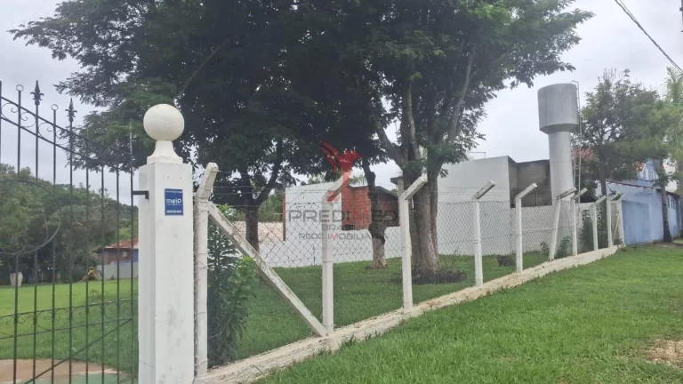 Imagem Vendo Lindíssima Chácara em Águas de São Pedro - SP