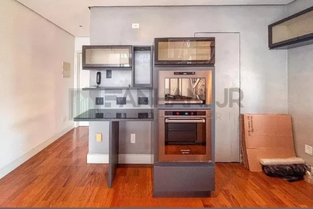 Imagem Venha conhecer o apartamento dos seus sonhos! Este incrível Loft Duplex está em excelente estado e possui características que vão te encantar. Ao ent