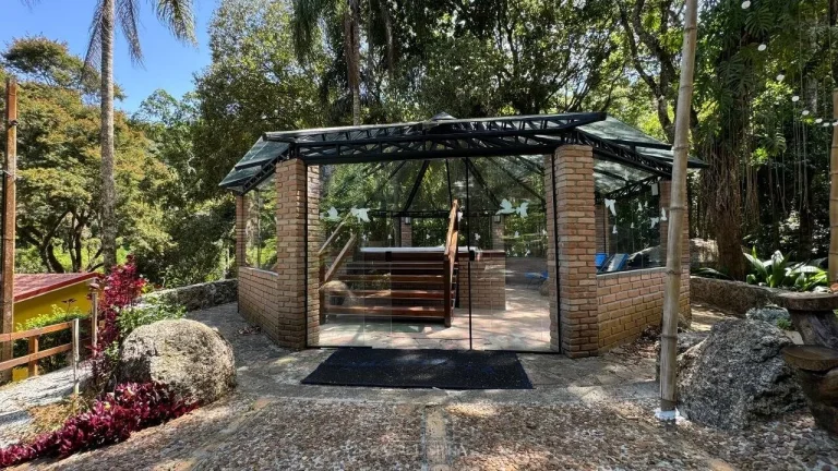 Imagem Sítio com cachoeira à venda no bairro do Portão em Atibaia – 16.800 m²