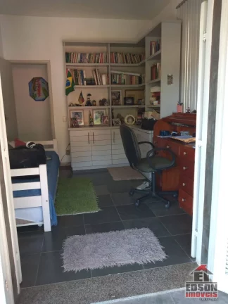 Imagem Magnífica Casa Duplex em Condomínio no Recanto de Itaipuaçu