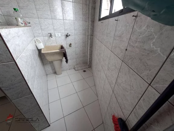 Imagem Apartamento com 2 dormitórios à venda, 58 m² por R$ 250.000,00 - Vila Caiçara - Praia Grande/SP