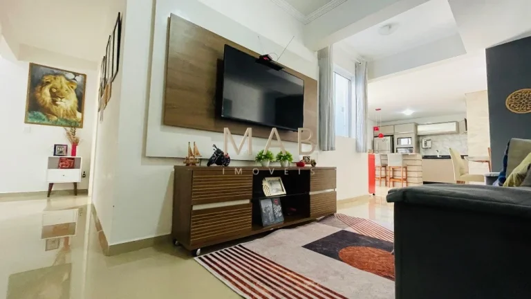 Imagem Cobertura de luxo à venda em Florianópolis - Ingleses: 3 quartos sendo 2 suítes, 2 salas, 3 banheiros, 2 vagas, 180m². Venha conferir!