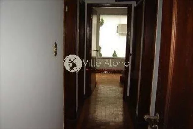 Imagem SOBRADO DE ESQUINA DISPONÍVEL PARA LOCAÇÃO NO GONZAGA EM SANTOS.