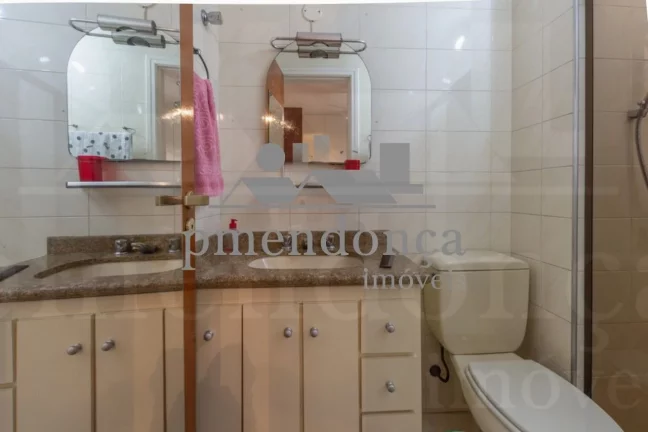 Imagem Apartamento a venda em Perdizes com 132 m², 3 su­tes e 3 vagas.