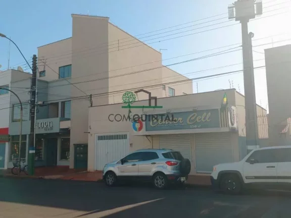 Casa com 3 Quartos à Venda, 340 m² em Centro - Cândido Mota