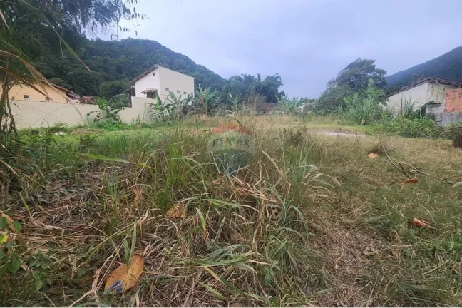 Imagem Terreno em Niterói: Oportunidade Imperdível!