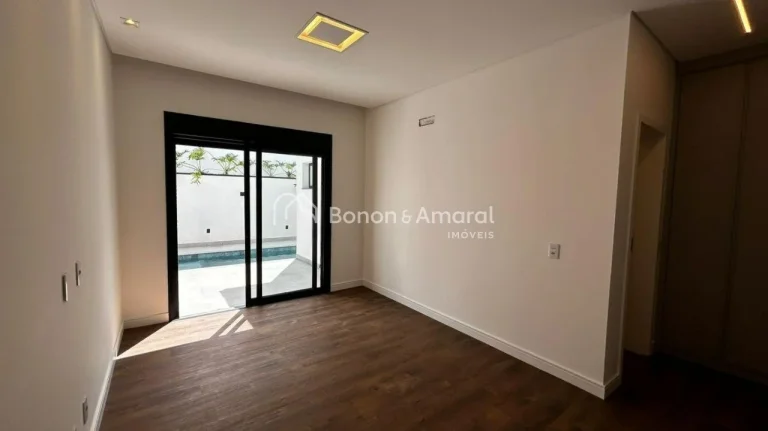 Imagem Casa de condomínio à venda com 240 m² e 3 quartos, no Loteamento Residencial Arborais em Campinas/SP
