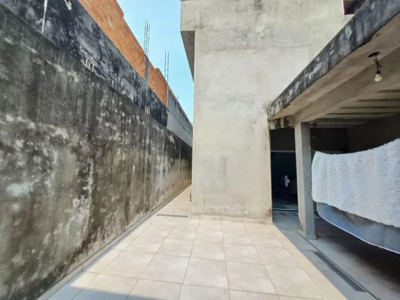 Imagem Sobrado com 3 dormitórios à venda, 200 m² por R$ 780.000,00 - Jardim Quaresmeira - Suzano/SP
