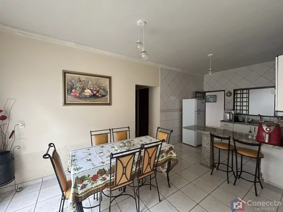 Imagem Casa com Piscina à Venda no Novo Horizonte – 3 Quartos e Espaço Gourmet!