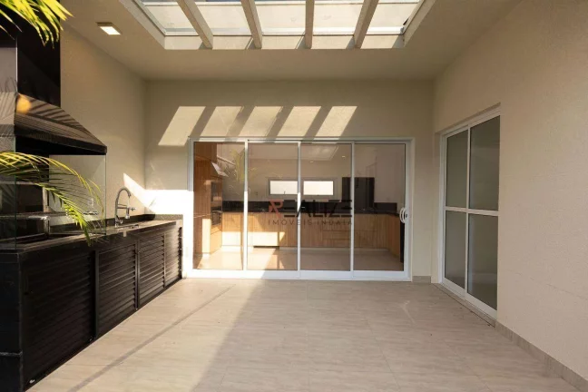 Imagem Casa com quintal e 3 dormitórios à venda, 170 m² por R$ 1.290.000 - Condomínio Residencial Viena - Indaiatuba/SP