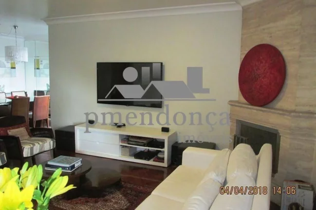 Imagem Apartamento em Perdizes com 04 quartos (02 suí­tes) e 04 vagas, 190m² com varanda gourmet.