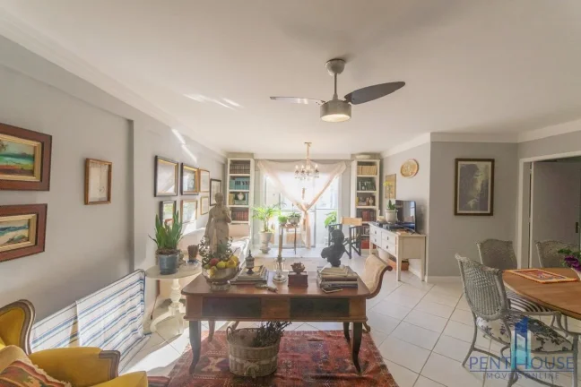 Imagem Apartamento Quadra Mar para Venda em Balneário Camboriú, CENTRO, 3 dormitórios, 1 suíte, 2 banheiros, 1 vaga