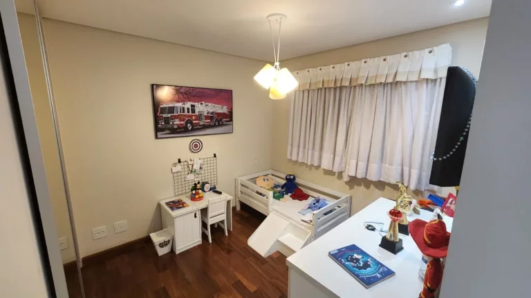 Imagem Apartamento de 186 m à venda no Edificio Anna Pavlova em frente a Pça Ituzaingo!! 3 suítes , vara...