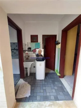 Imagem Vende-se Linda Casa 3 suítes, no condomínio Vila Verde.