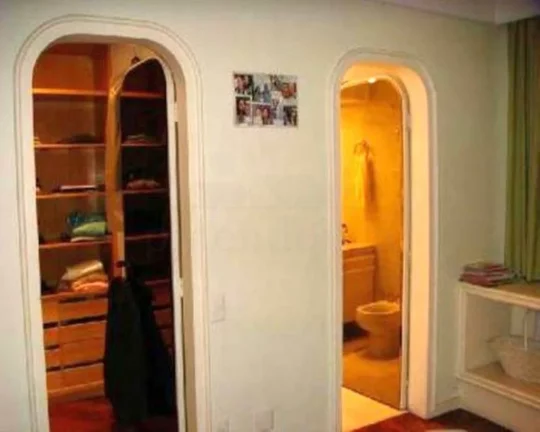 Imagem Apartamento maravilhoso, amplo, com terraço, living com tábuas de ipê, piso de tacos nos dormitó...