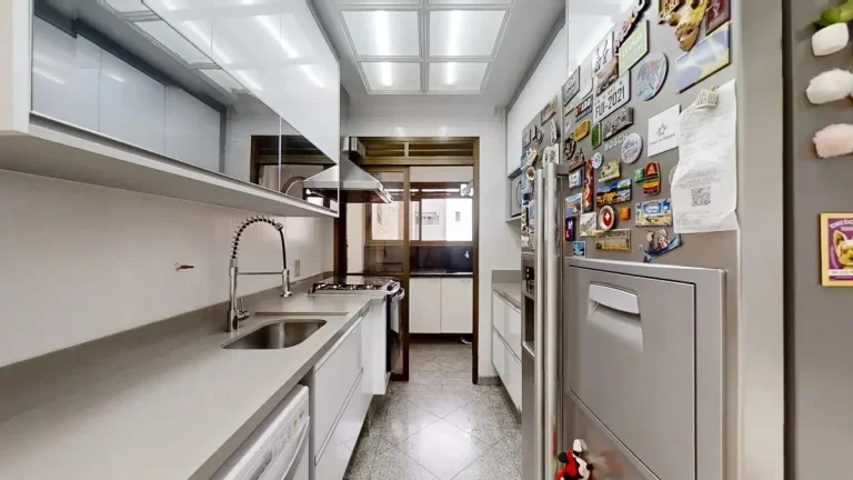 Imagem Apartamento Cobertura Duplex 210M², 3Q, 2 Suítes, 4 Banheiros, 1 Vaga, Academia, Piscina, Brinquedoteca, Churrasqueira, Gerador, Quadra, Gerador.