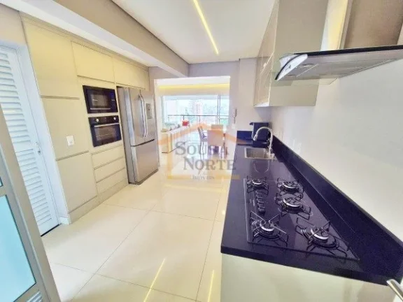 Imagem Apartamento com 135m², em andar alto, com vista livre e ótima iluminação natural. Possui 3 dormi...