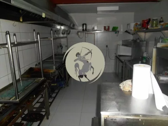 Imagem PONTO COMERCIAL RESTAURANTE, FATURA EM TORNO DE 80.000,00 EM 1 TURNO DEIXA 10.000,00 8 FUNCIONÁRIOS...
