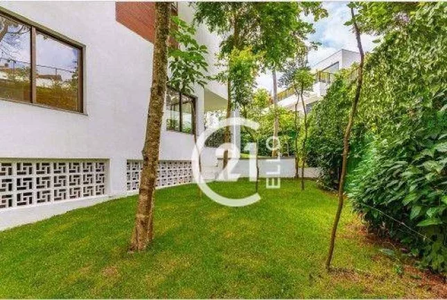 Imagem Casa em condomínio, 4 suítes, piscina