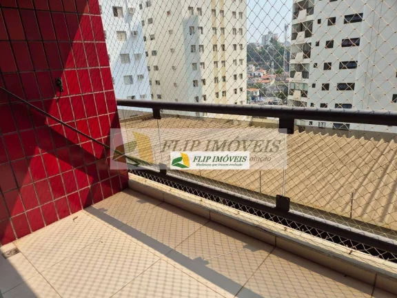 More em um apartamento com 112 metros quadrados com 3 quartos no miolo do Cambuí - Campinas - SP